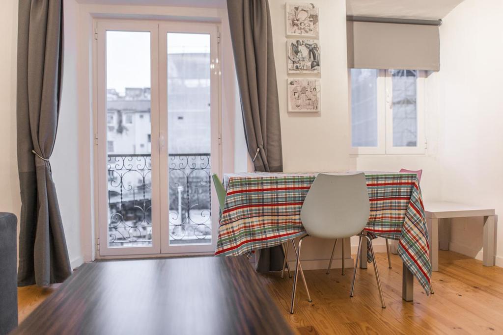 Apartamento Martires Da Patria Lisboa Exteriör bild