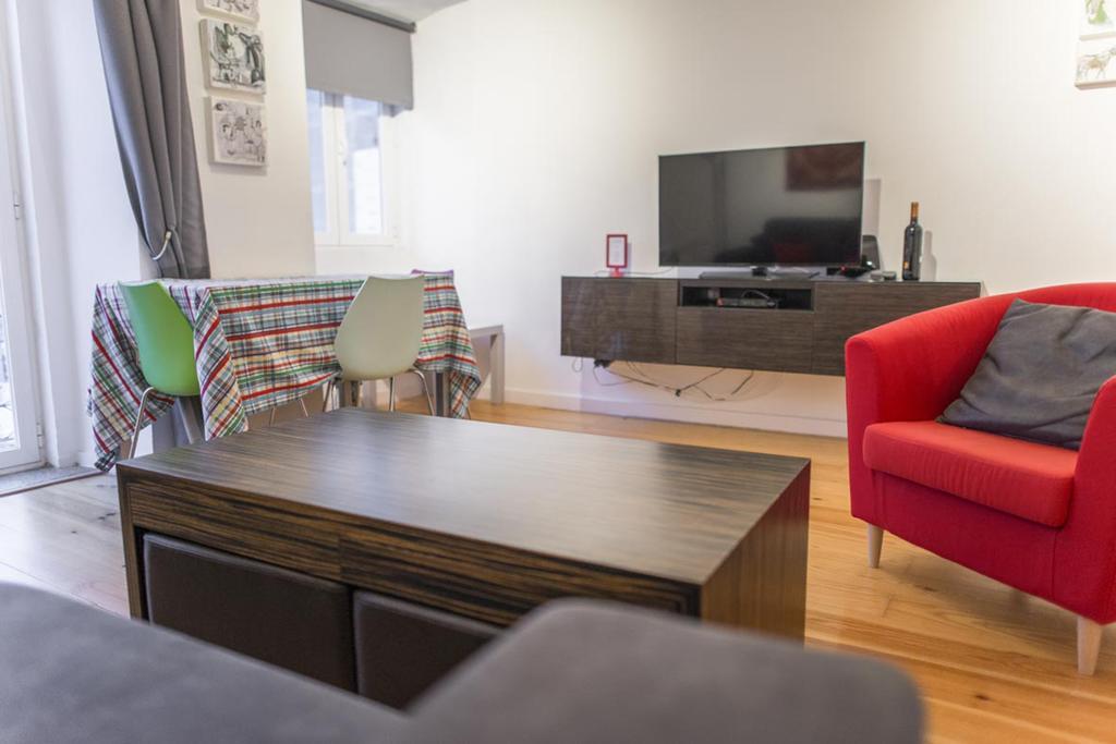 Apartamento Martires Da Patria Lisboa Exteriör bild