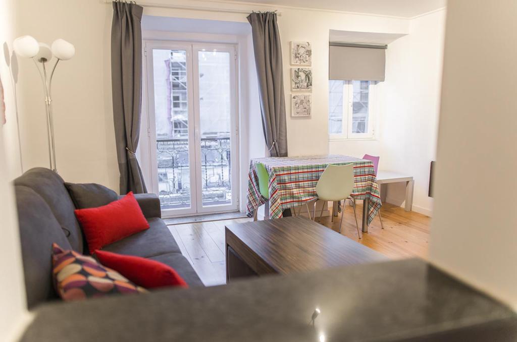 Apartamento Martires Da Patria Lisboa Exteriör bild