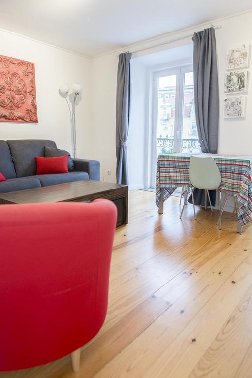 Apartamento Martires Da Patria Lisboa Exteriör bild